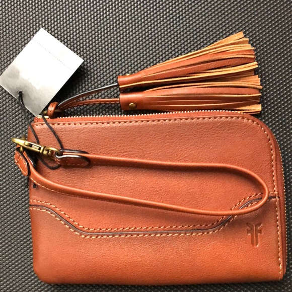 LAST ONE!! NWT FRYE PAIGE WRISTLET - Picture 2 of 5